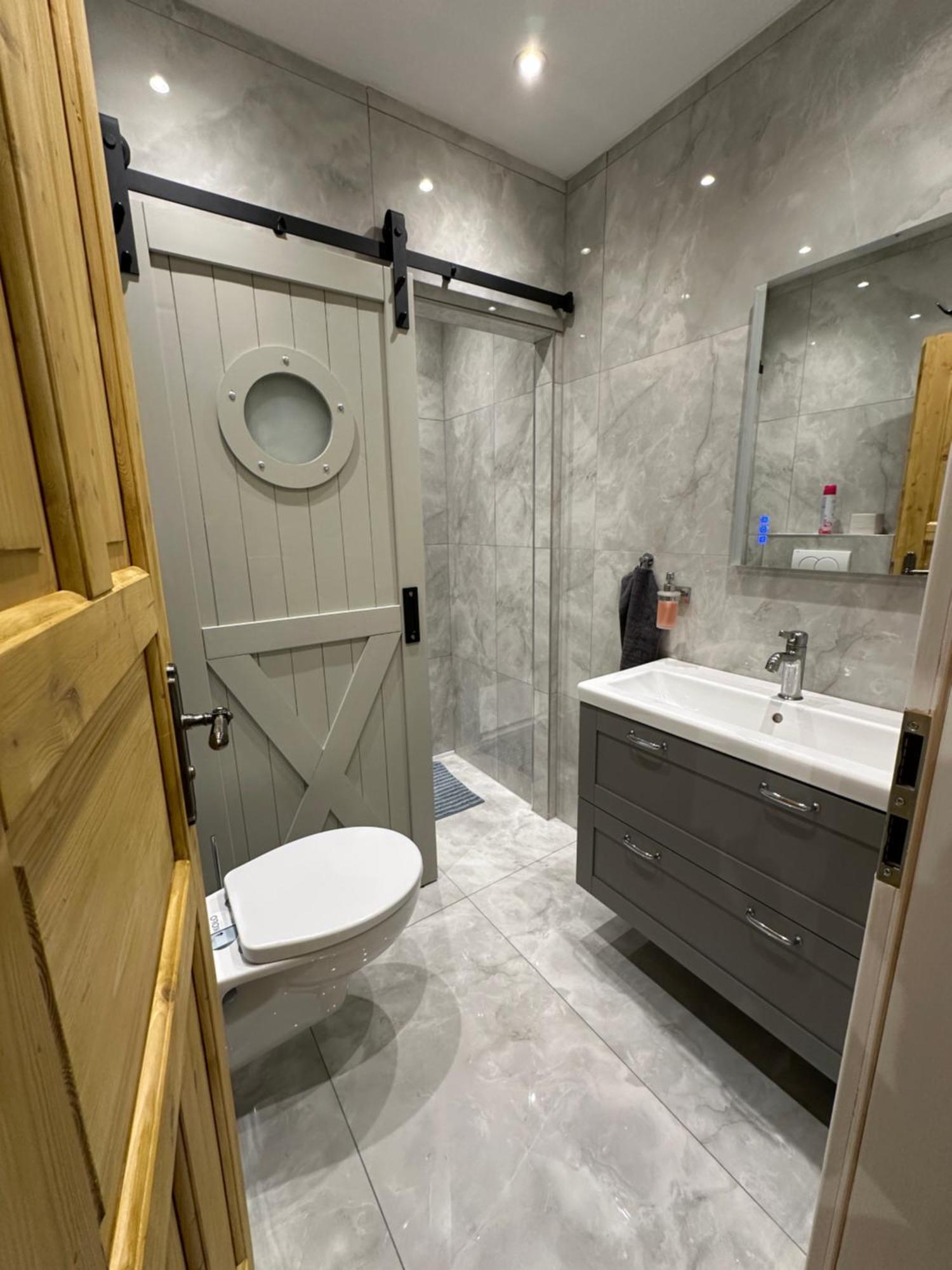 Karlin Oasis 2-Bedroom Apartment Praag Buitenkant foto