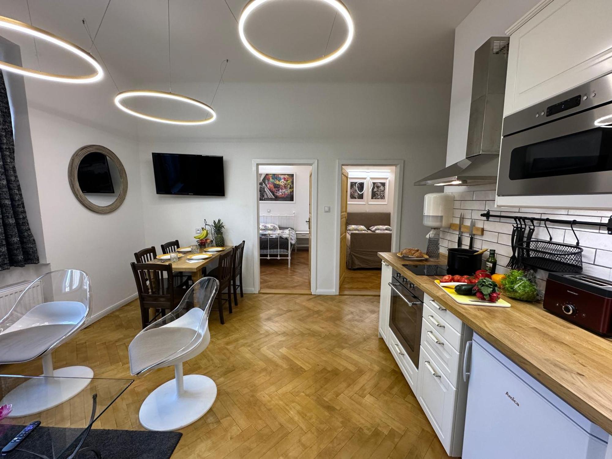 Karlin Oasis 2-Bedroom Apartment Praag Buitenkant foto