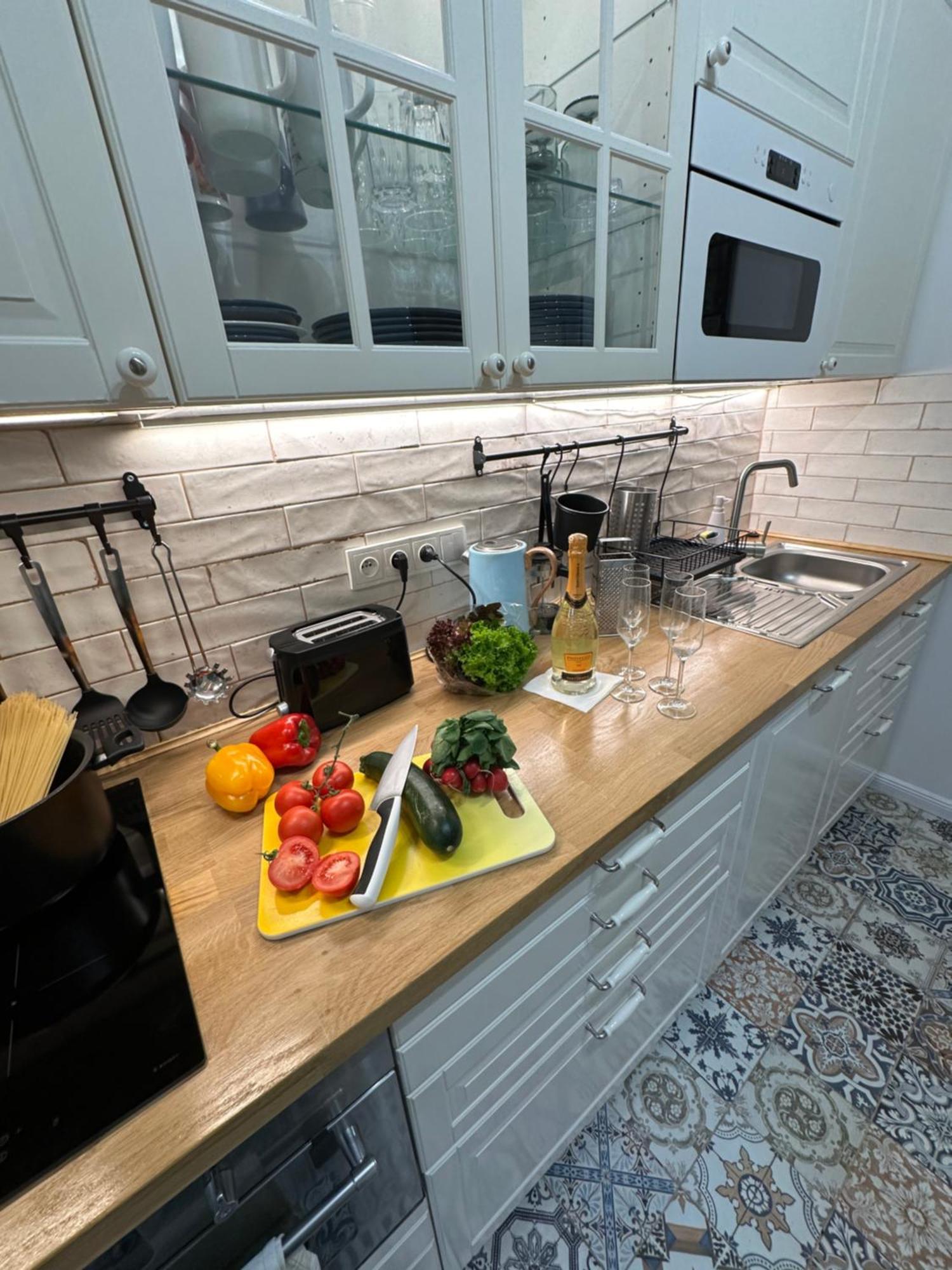 Karlin Oasis 2-Bedroom Apartment Praag Buitenkant foto