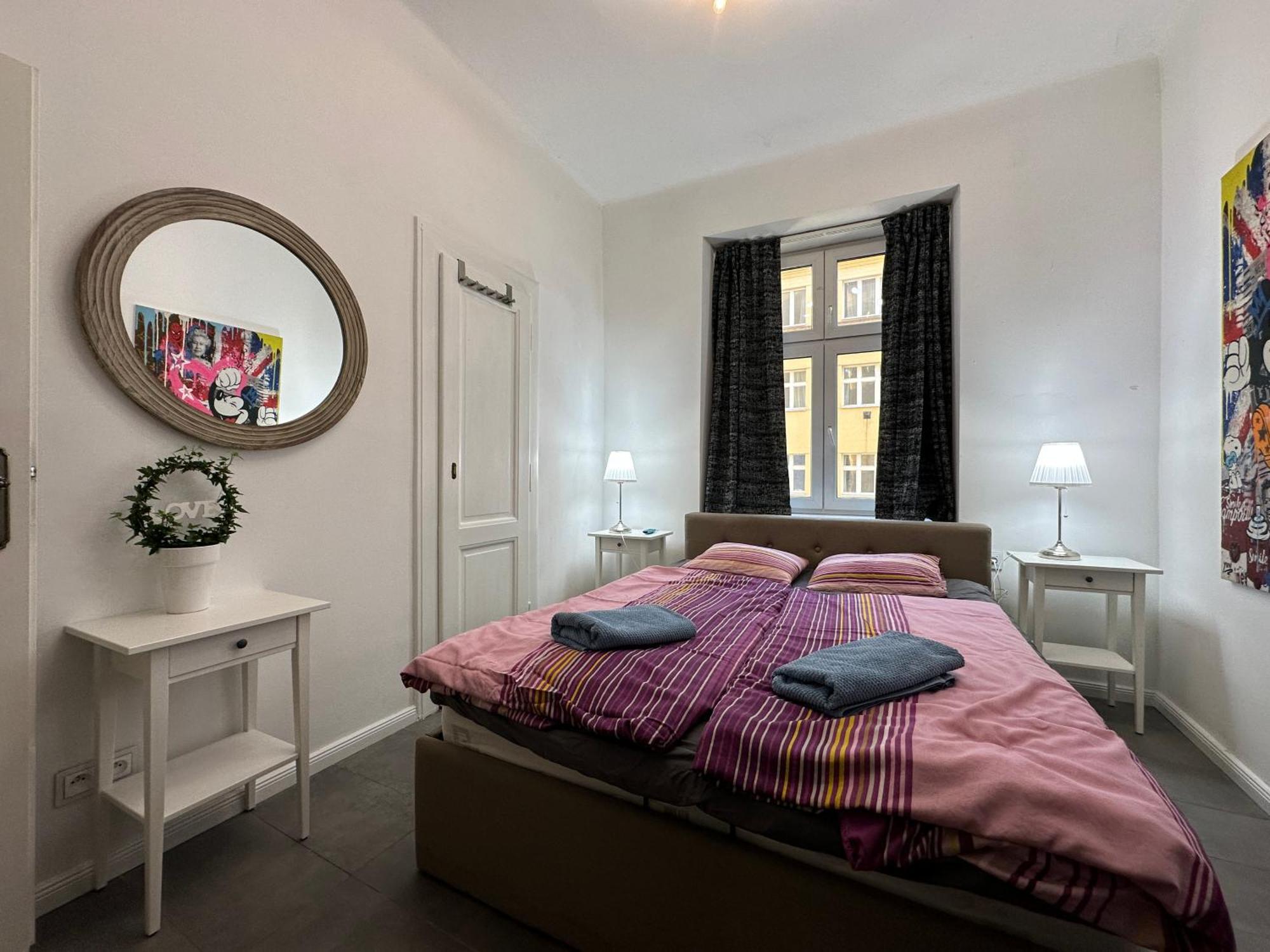 Karlin Oasis 2-Bedroom Apartment Praag Buitenkant foto